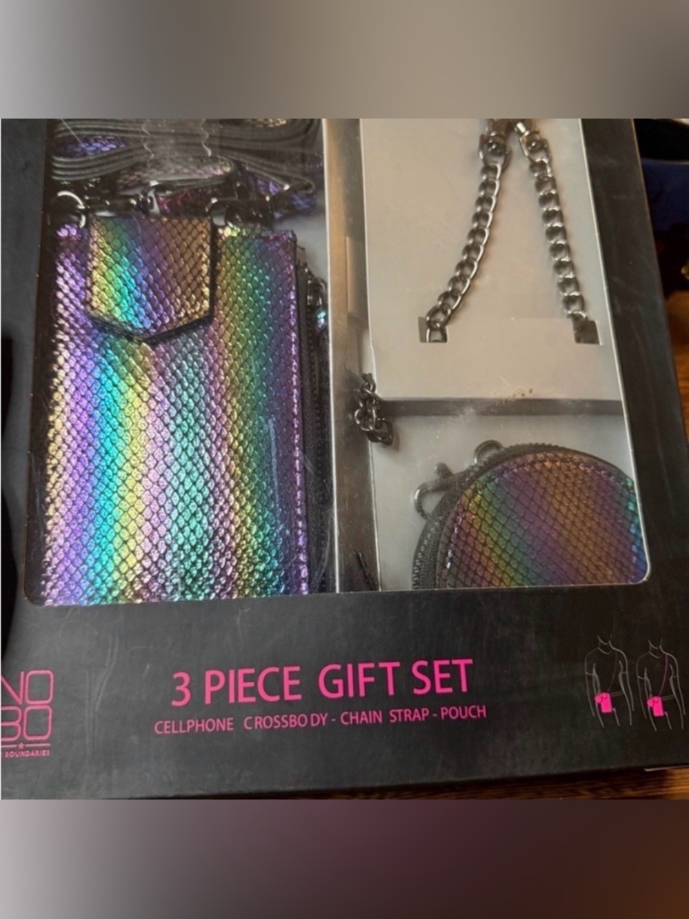 No Boundaries Holographic Crossbody Cellphone Set NIB